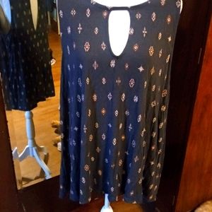 Torrid Sleeveles Soft Tunic Top Tee 4X 26 28